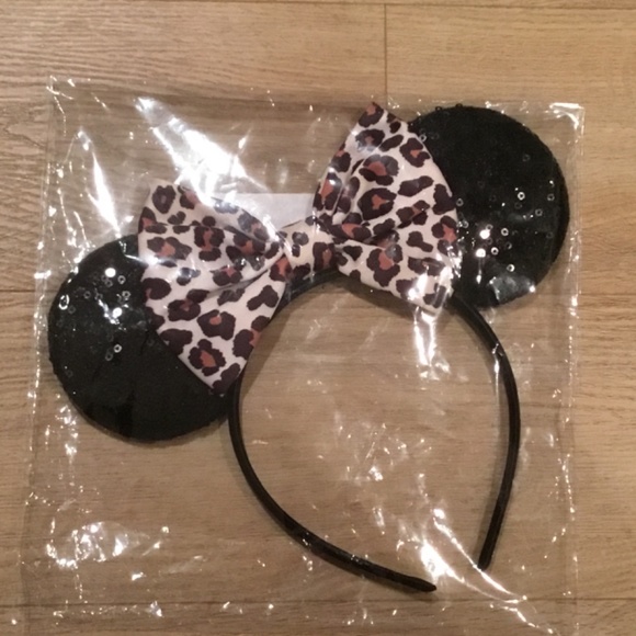 Mouse Ears Bow Headband - Leopard - Picture 3 of 4